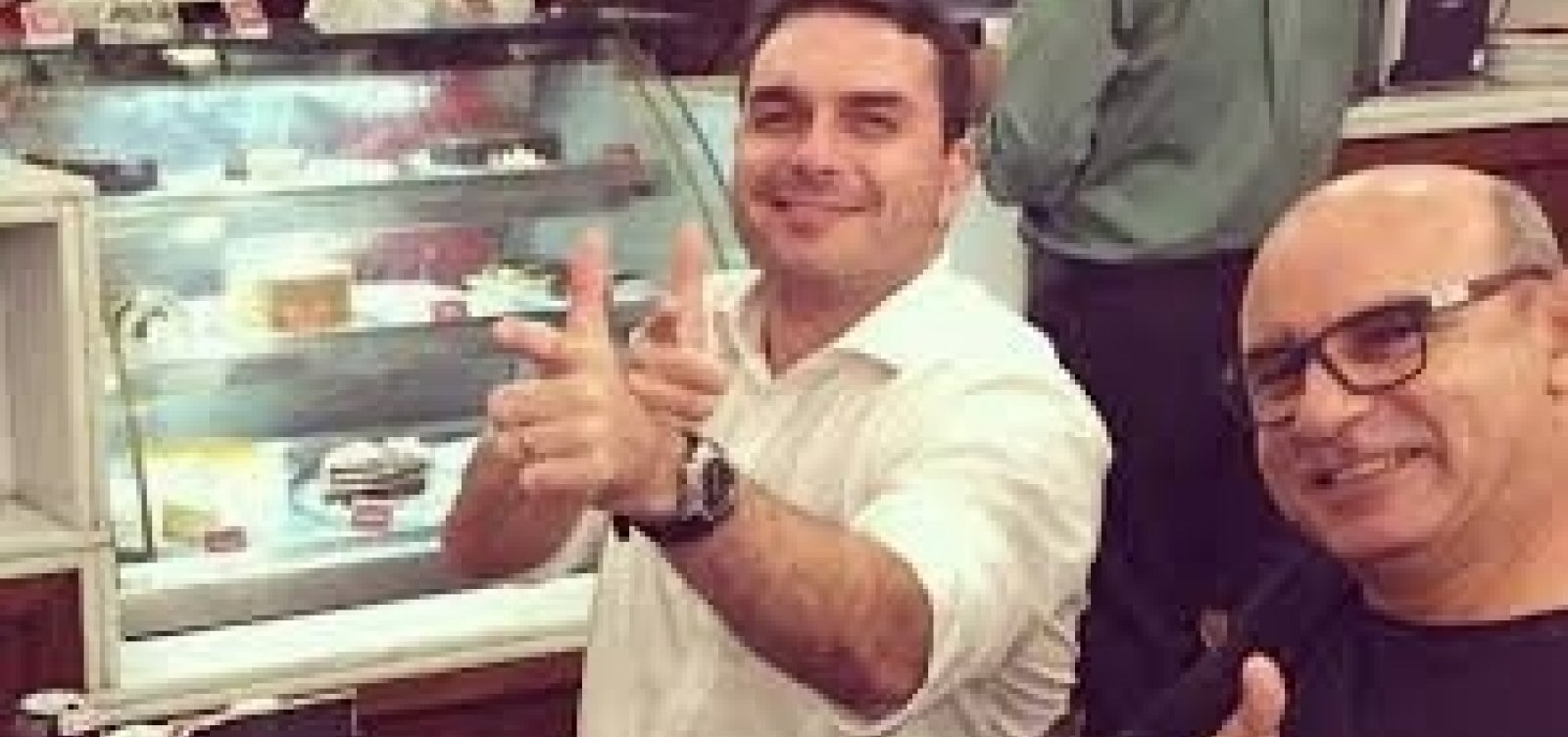 [Queiroz diz em depoimento que deu 'satisfação' a Flávio sobre rachadinhas]