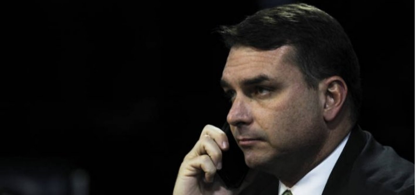 [Flávio Bolsonaro pede troca de promotores do Rio em investigação de ‘rachadinhas’]