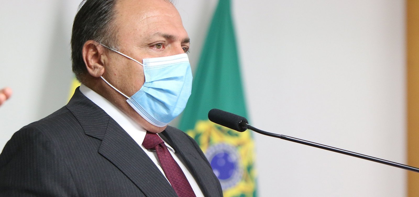 [Não é um número que fará a diferença, diz Pazuello sobre 100 mil mortes]