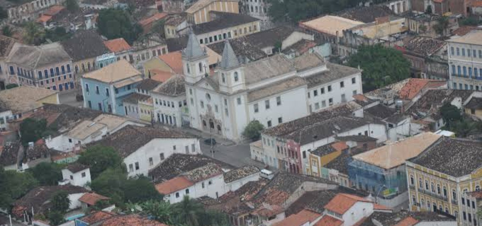 [Moradores de Cachoeira relatam tremor de terra na cidade]