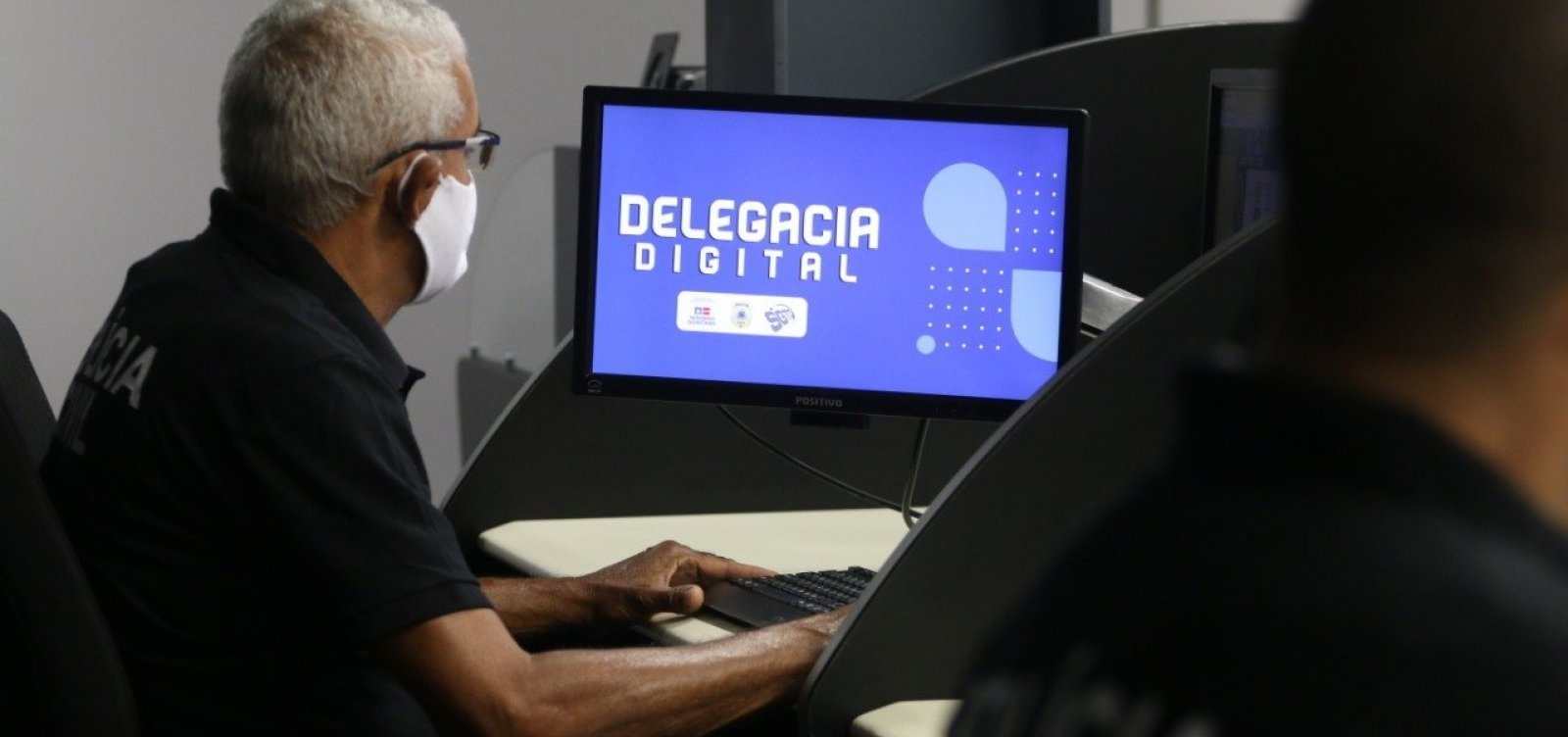 [Nova delegacia digital: mulheres poderão denunciar violência e pedir medida protetiva]