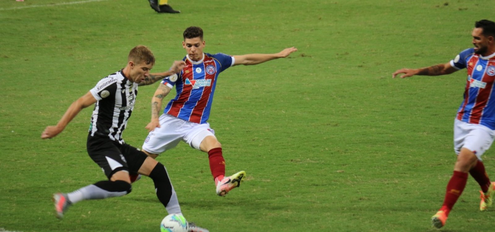 [Algoz do Bahia no ano, Cear&aacute; tira invencibilidade do Esquadr&atilde;o na S&eacute;rie A]