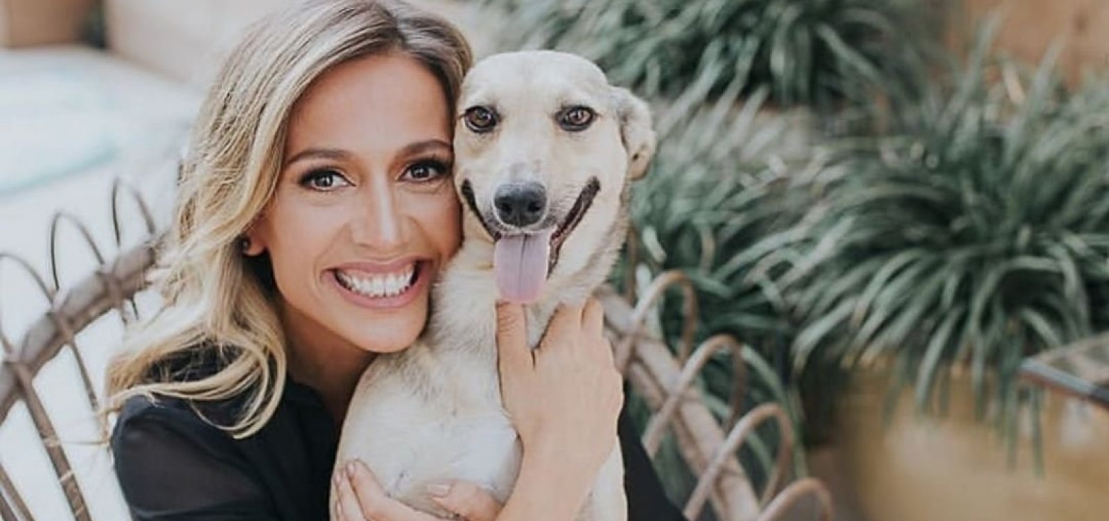 [Luísa Mell elogia gesto de Michelle Bolsonaro, mas pergunta sobre '89 mil de Queiroz']