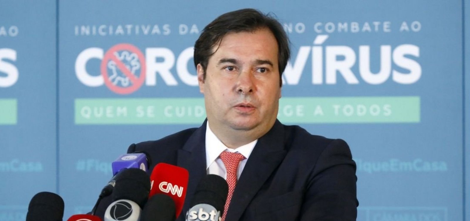 [Maia diz que portaria que obriga médicos a avisar polícia para fazer aborto de vítimas de estupro é 'ilegal e absurda']