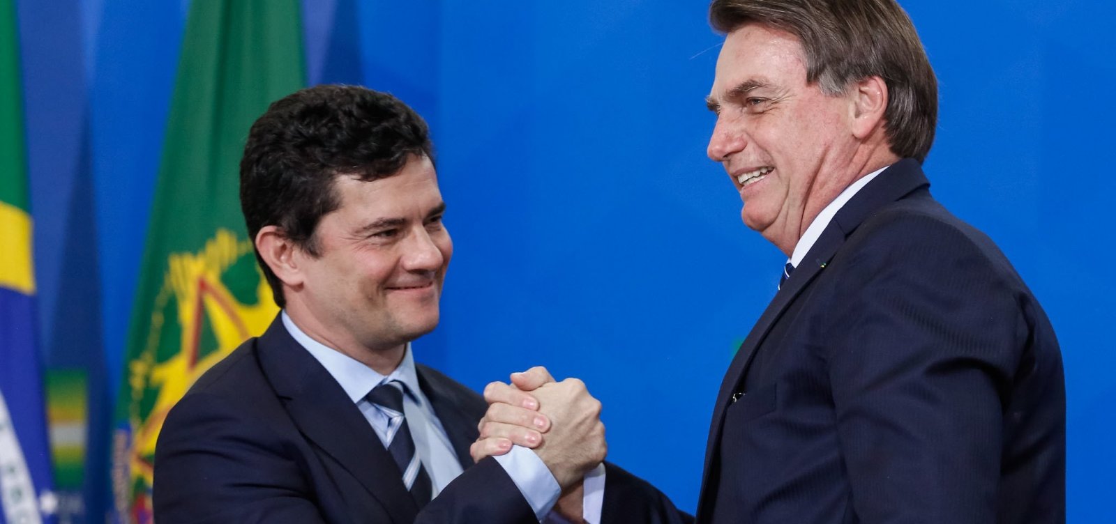 [Relatório da PF mostra que Bolsonaro recomendou demissão a Moro]