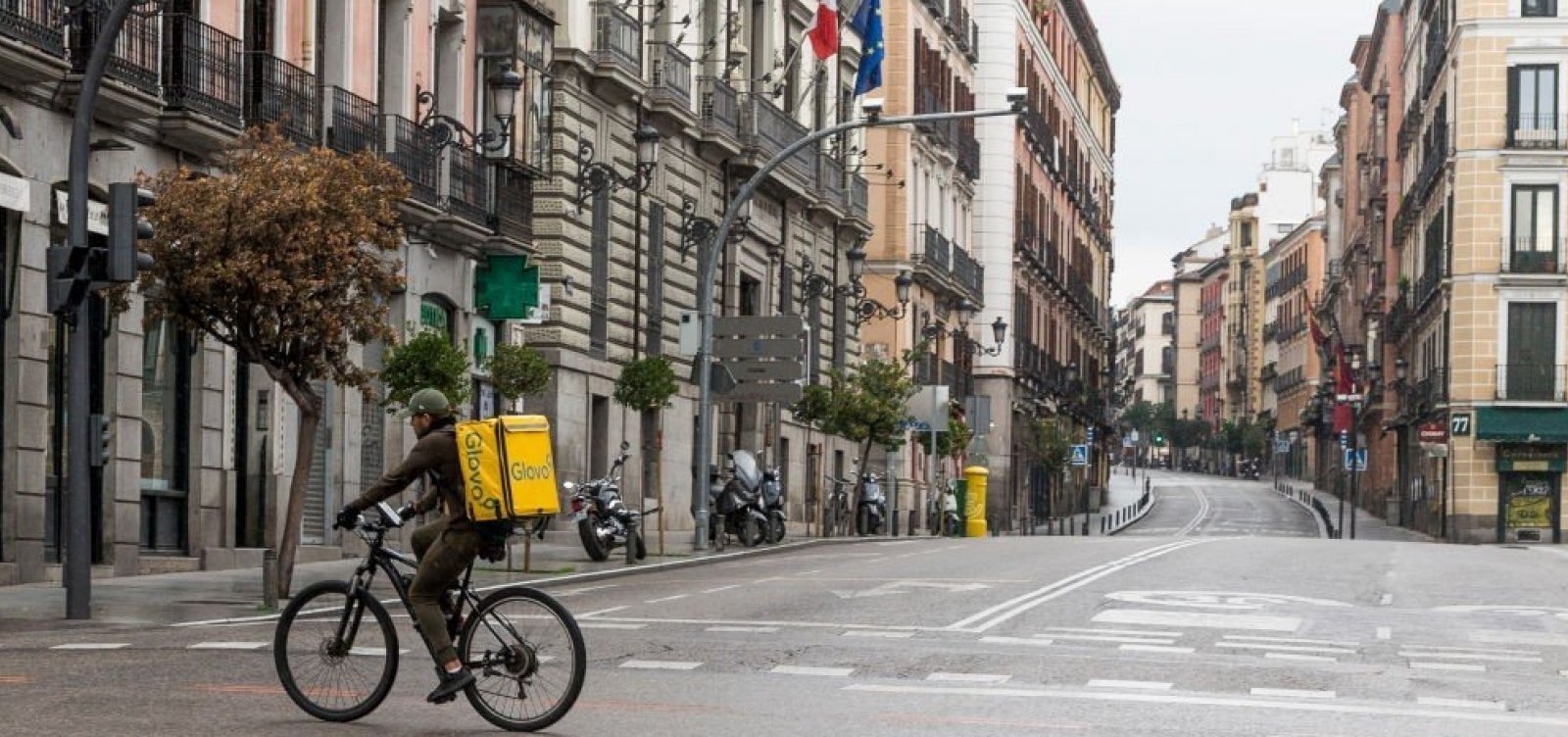 [Coronavírus: Espanha bate recorde com 10.476 novos casos em 24h]