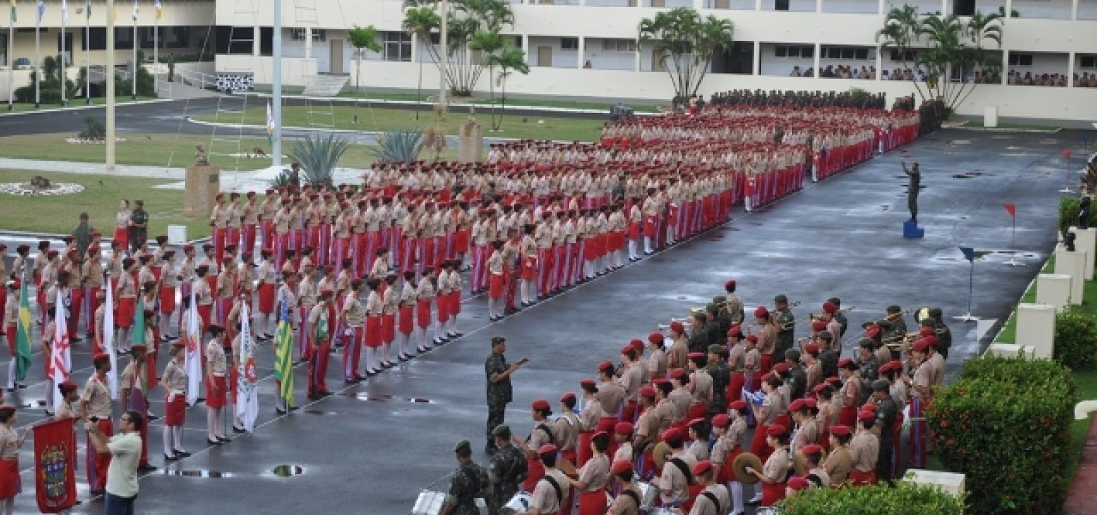 [Colégios Militares recebem orientação para retornar às aulas no dia 21]