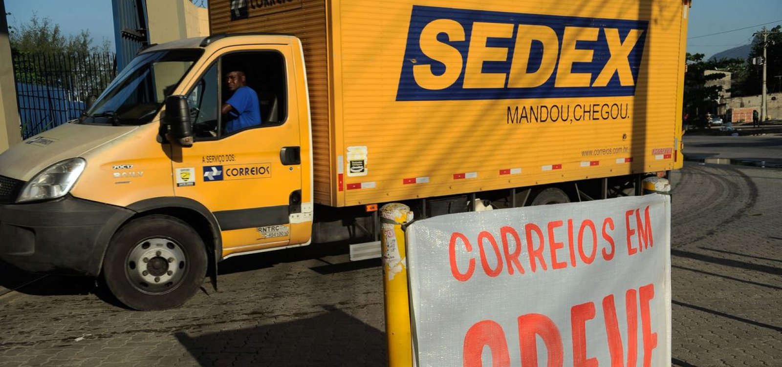 [Greve dos Correios: TST aprova reajuste de 2,6% e trabalhadores devem voltar amanhã]