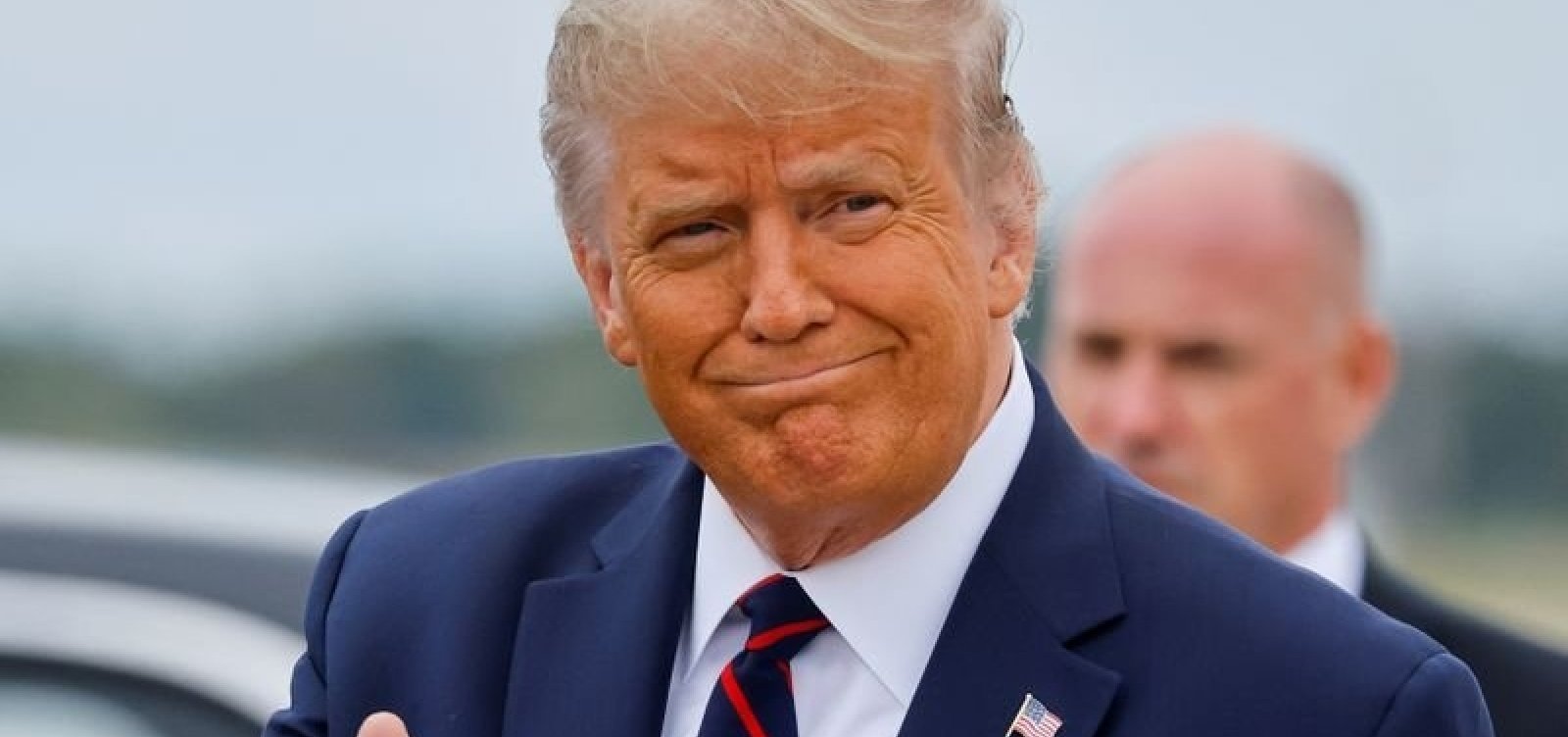 [Ap&oacute;s tratamento de Covid-19, Trump anuncia que deixar&aacute; hospital hoje]