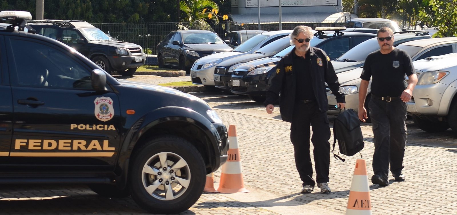 [Pol&iacute;cia Federal deflagra 76&ordf; fase da Opera&ccedil;&atilde;o Lava Jato]