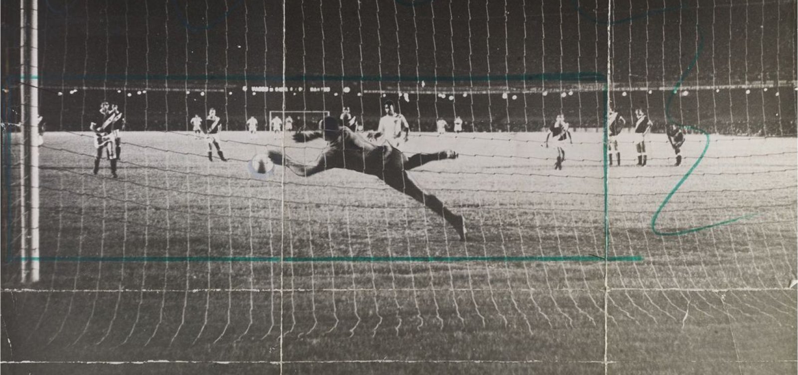 [Museu do Futebol faz exposi&ccedil;&atilde;o para homenagear os 80 anos de Pel&eacute; ]