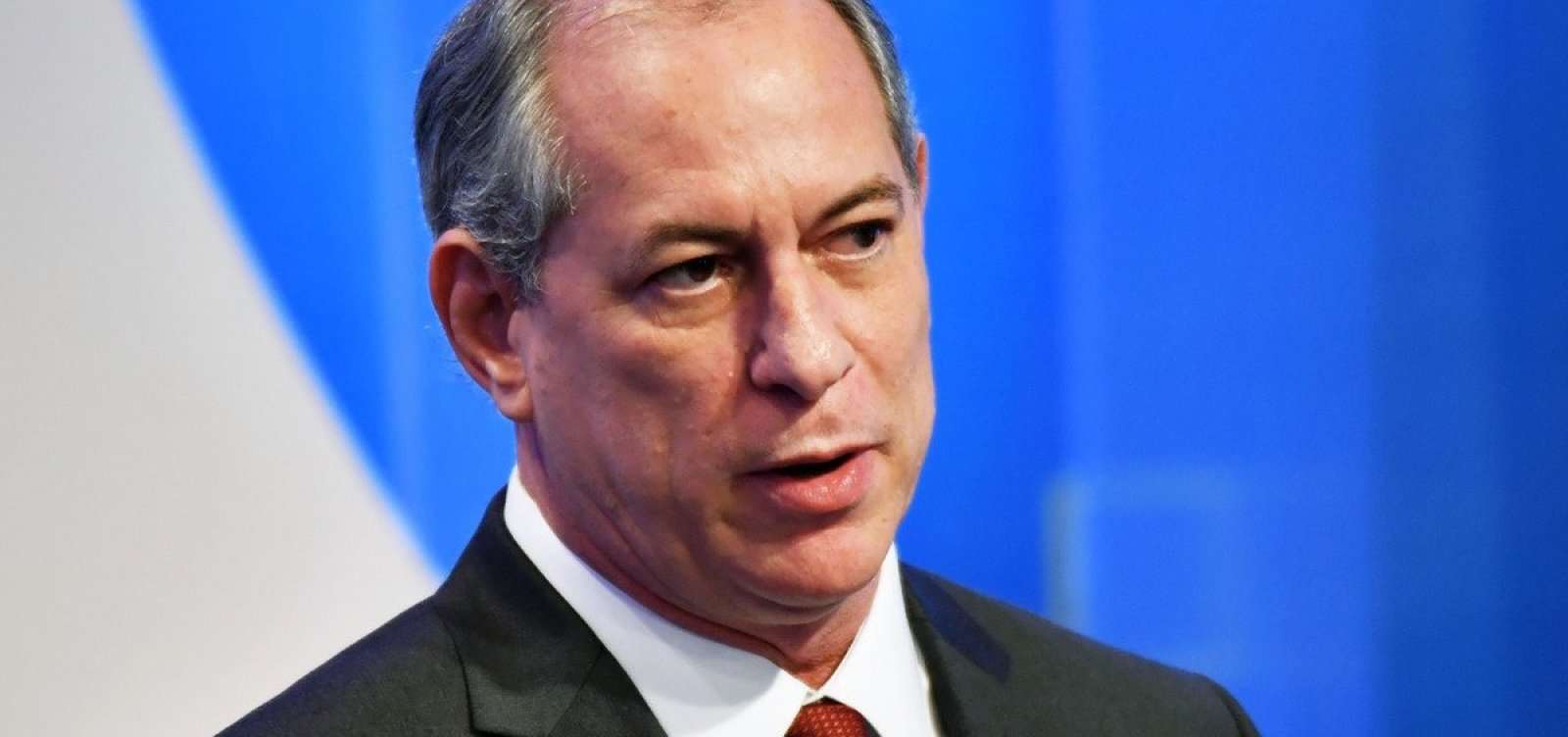 [Ex-ministro Ciro Gomes é diagnosticado com coronavírus]