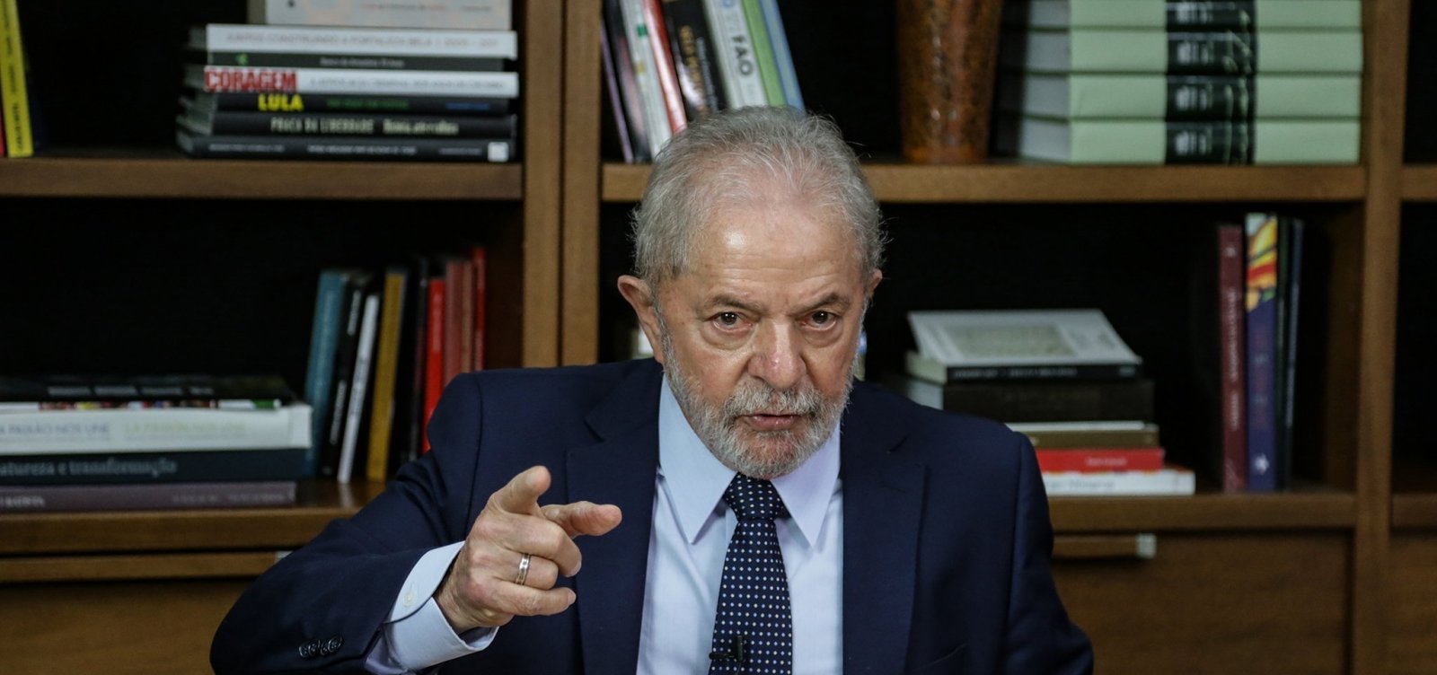 [Lula deve se mudar para Lauro de Freitas até o fim do ano]