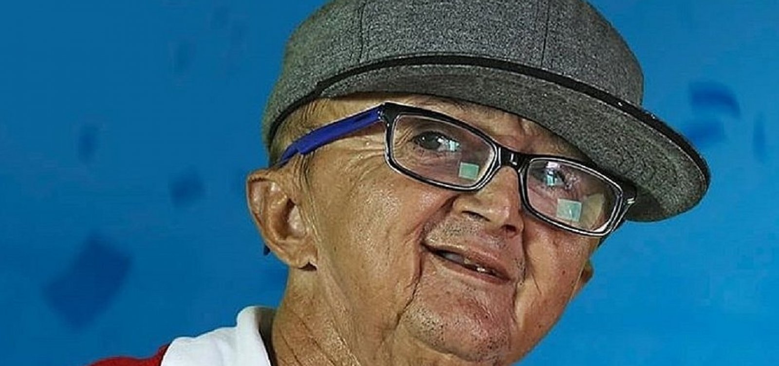 [Humorista Jotinha morre aos 57 anos, vítima da Covid-19]