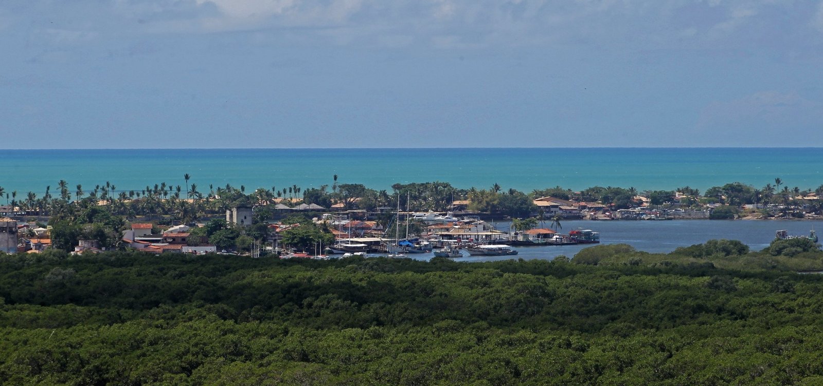 [Prefeitura de Porto Seguro autoriza festas de r&eacute;veillon com 4 mil pessoas]